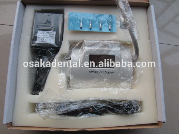 Scaler ultra-sônico dental da venda quente com handpiece da fibra óptica