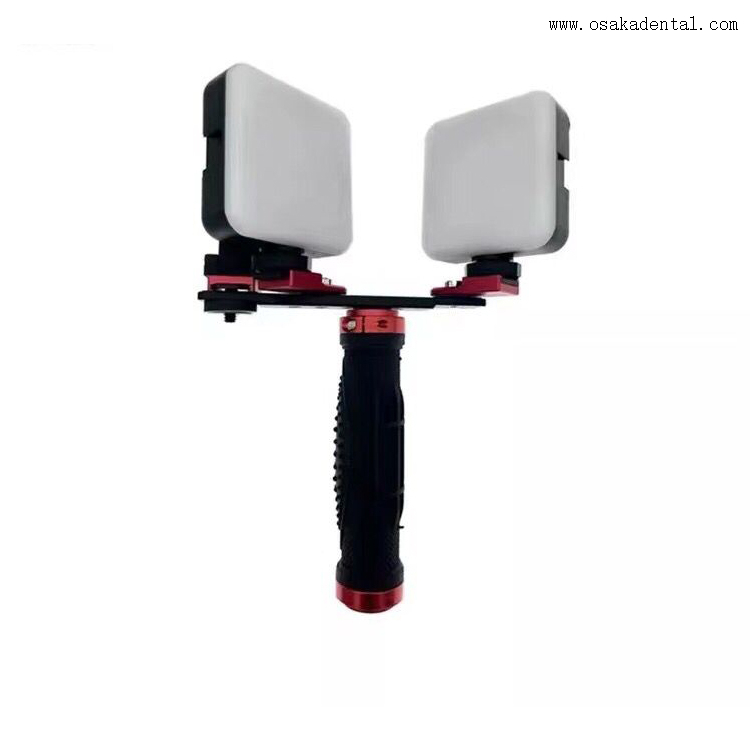 Flash de fotografia odontológica para compensar a falta de brilho