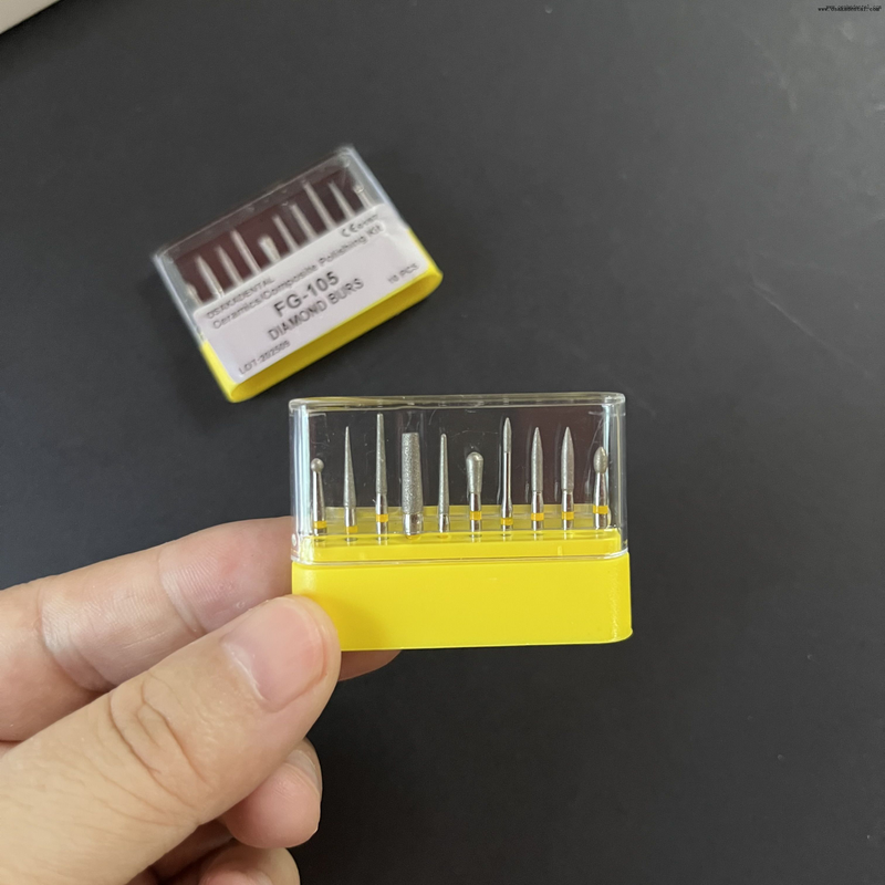 Brocas diamantadas para uso de polimento em clínica odontológica