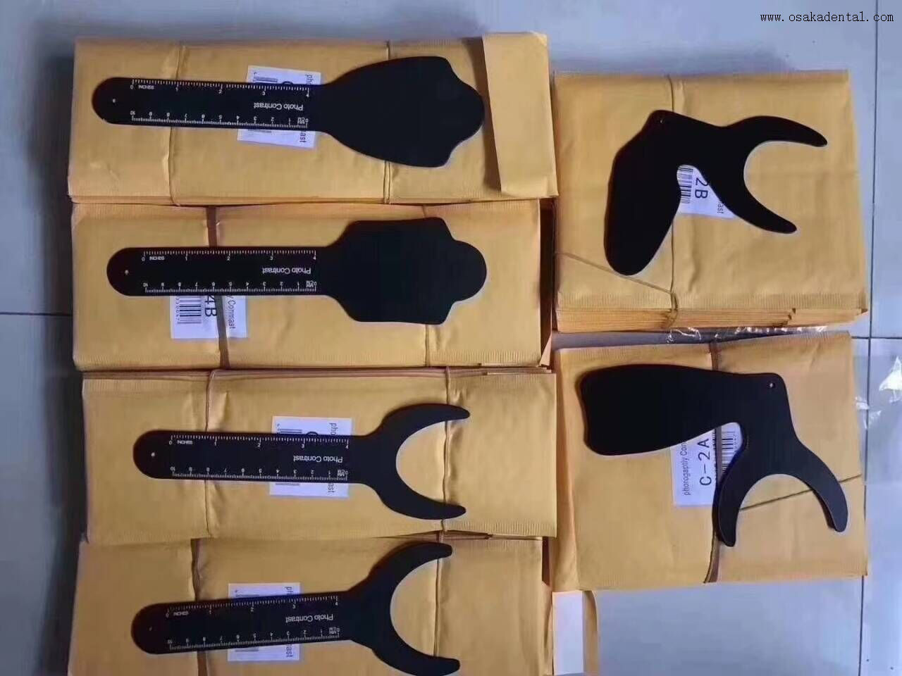 Placa de contraste de foto com fundo preto dental