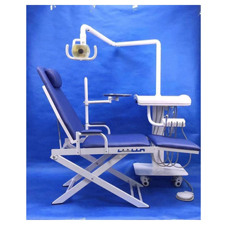 Unidade de cadeira dentária portátil com bandeja móvel