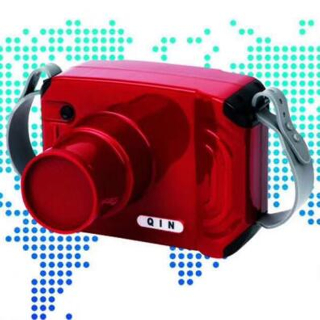 M&aacute;quina dental port&aacute;til de raio X vermelho.