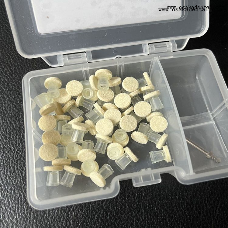 Disco impregnado com pasta dentária para polimento de alto brilho