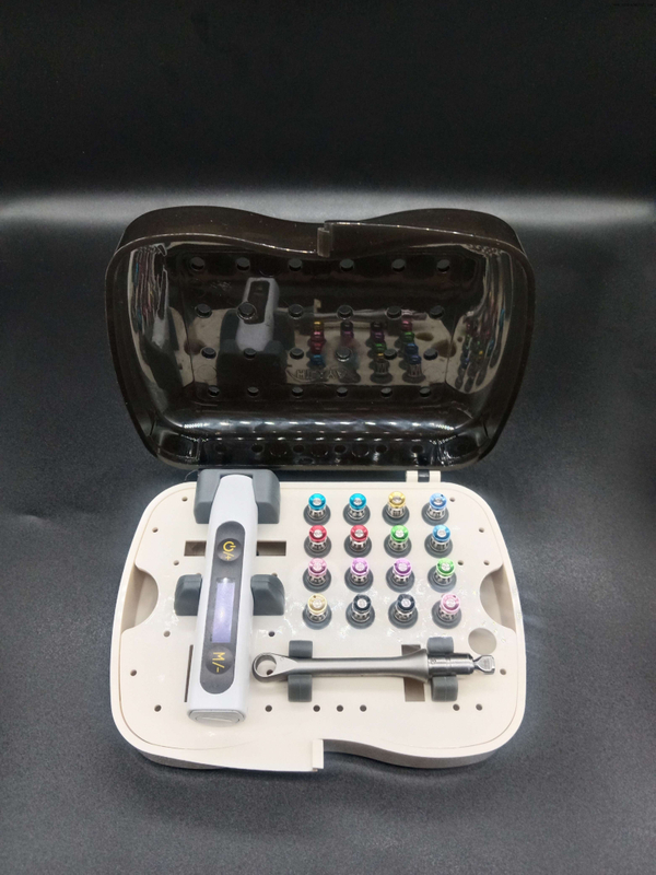 CAIXA DE FERRAMENTAS UNIVERSAL ELETRÔNICA Odontológica