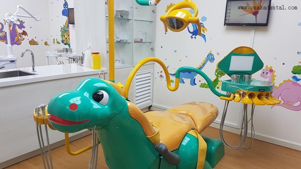 Unidade de cadeira odontológica de design especial para crianças