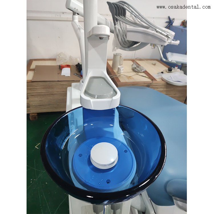 Cadeira odontológica com pedal e unidade operacional