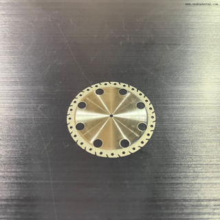 Laboratório dentário usa disco de serra de diamante para corte de formato de roda 