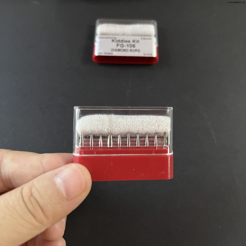 Brocas diamantadas para uso de polimento em clínica odontológica