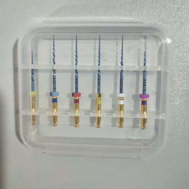 Arquivos endod&ocirc;nticos rotativos azuis Niti