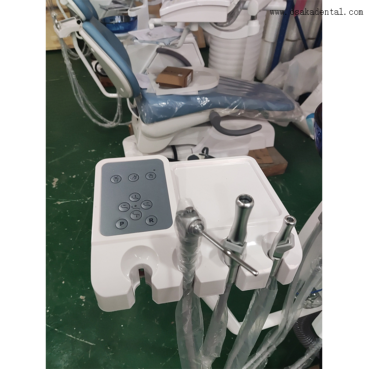 Cadeira odontológica com pedal e unidade operacional