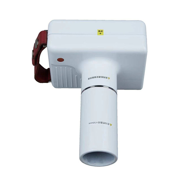 M&aacute;quina de raio X odontol&oacute;gica digital econ&ocirc;mica e com tela sens&iacute;vel ao toque.