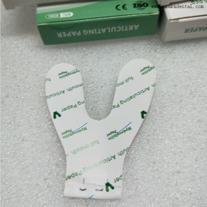 Papel articulado de boca cheia de ferradura de cavalo